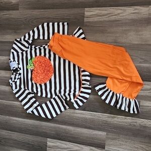 Pumpkin Outfit size 8 2pc Perfect for Fall/ Halloween/Thanksgiving With Bow